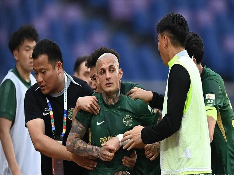 博主谈英博浙江半场:少了米特里策浙江难破防守,下半场浙江主攻